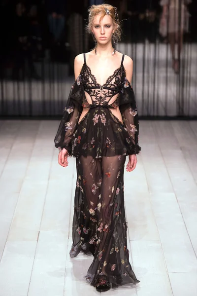 Look 22